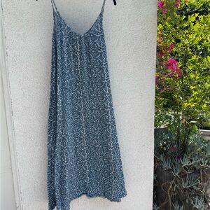 NATURAL LIFE Blue and White Patterned Top